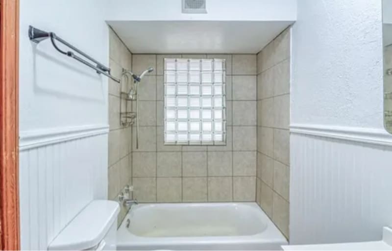 Building Photo - 1814 S 20th St