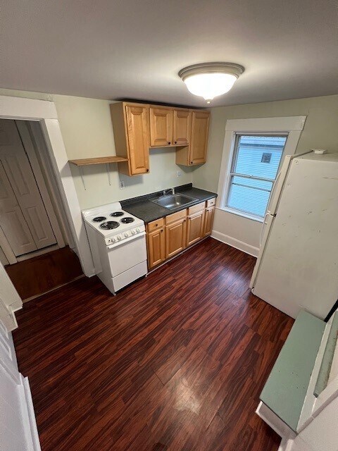 Building Photo - 5 Malta St