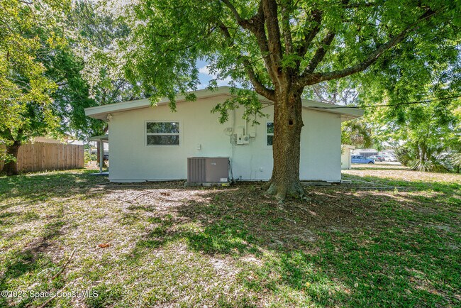 Building Photo - 2880 Fountainhead Blvd