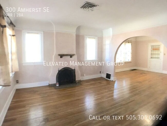 Primary Photo - 300 Amherst Dr SE