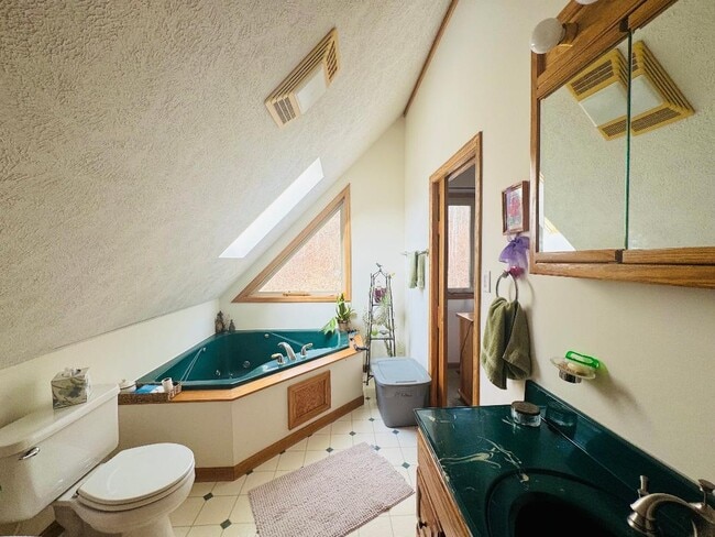 Building Photo - 844 Mount Kimberly Rd