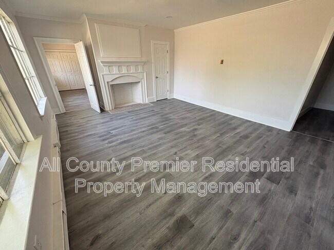 Building Photo - 26 John Ringo Rd