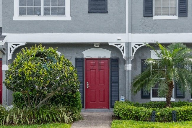 Building Photo - 211 Countryside Key Blvd