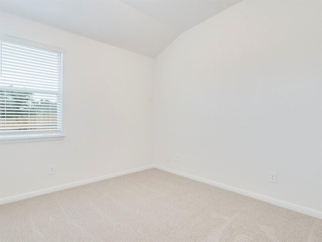 Building Photo - 227 Cathedral Mountain Dr