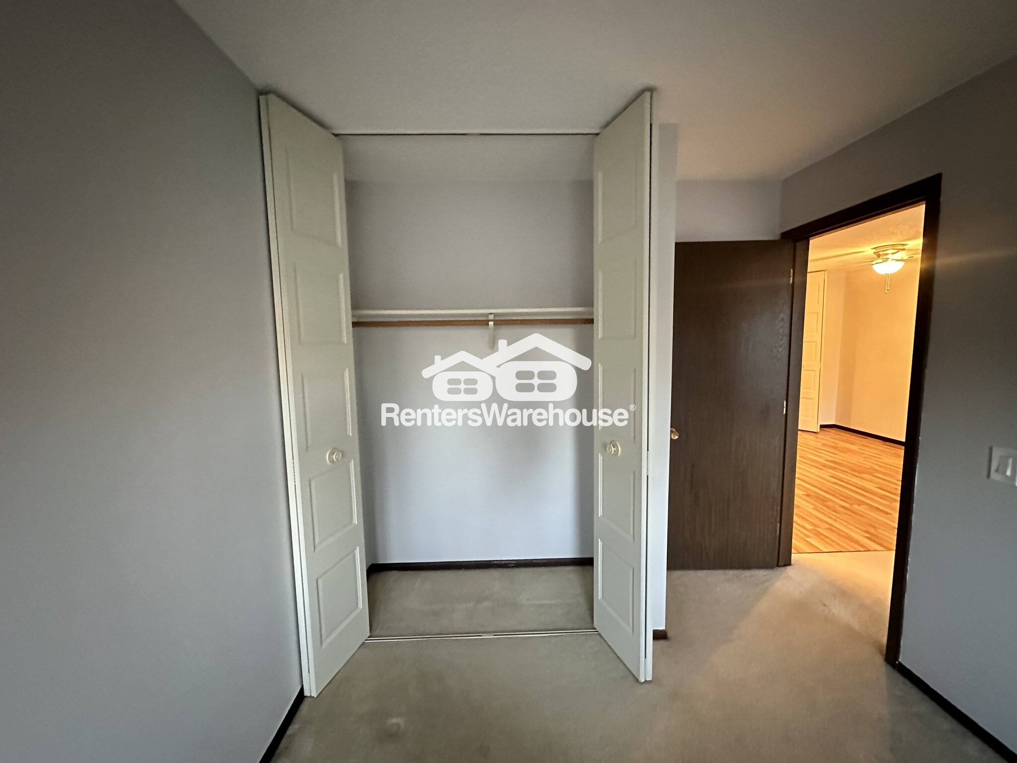 Building Photo - 1601 N Innsbruck Dr
