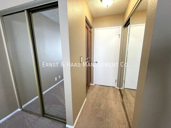 Building Photo - 2599 Walnut Ave