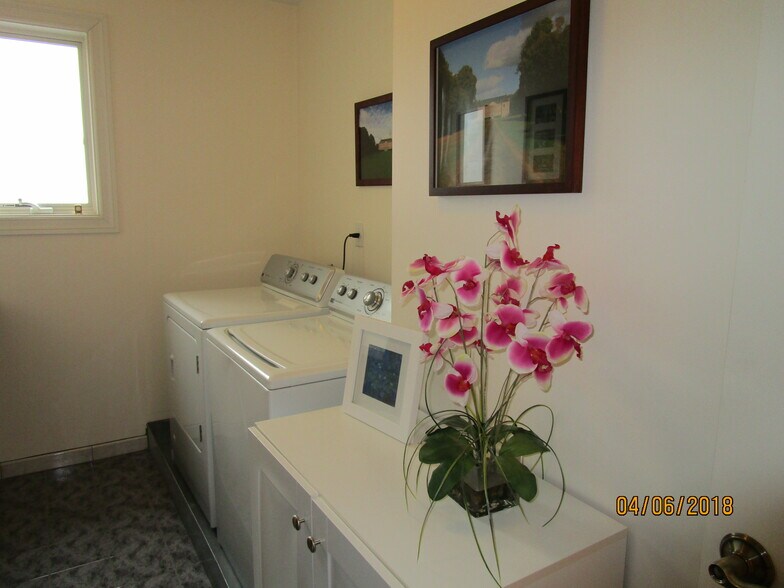 bedroom floor laundry room - 103 Summer St