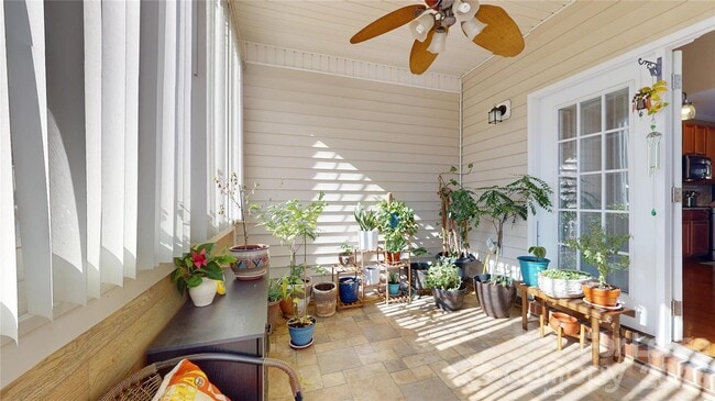 Building Photo - 10924 Alderbrook Ln