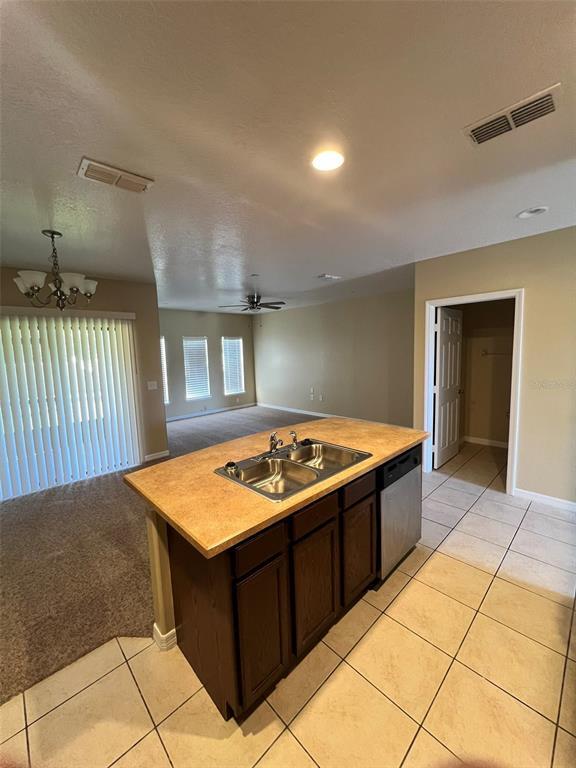 Building Photo - 2202 Seven Oaks Dr