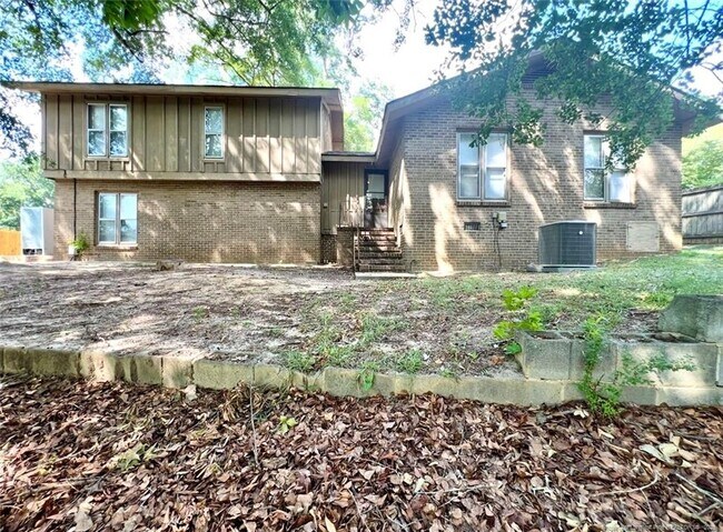 Building Photo - 7013 Darnell St