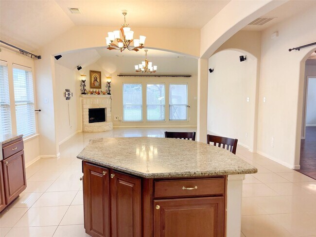 Building Photo - 3257 Gladewater Ln
