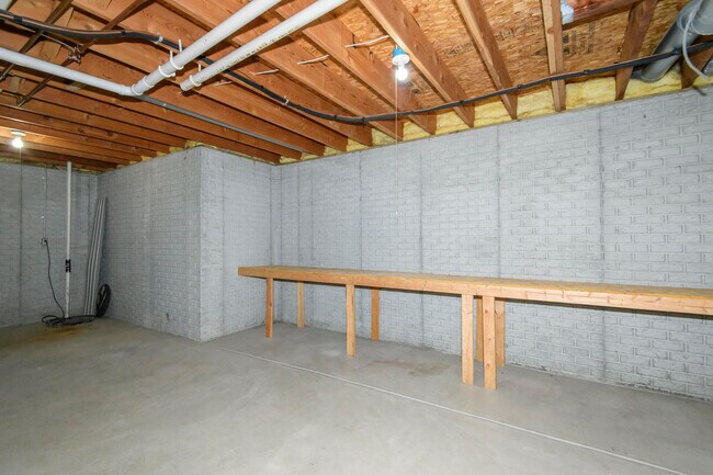 Building Photo - N58W23796 Hastings Ct