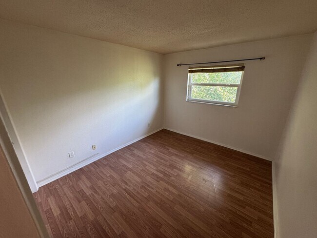 Building Photo - 2BR 2BA CONDO LOCATED CLOSE TO PORT CANAVERAL