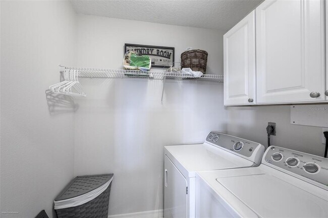 Building Photo - 1477 Park Beach Cir