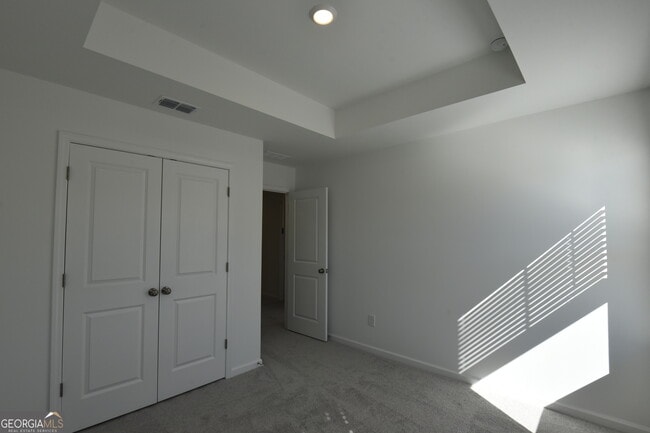 Building Photo - 2839 Rosehall Way