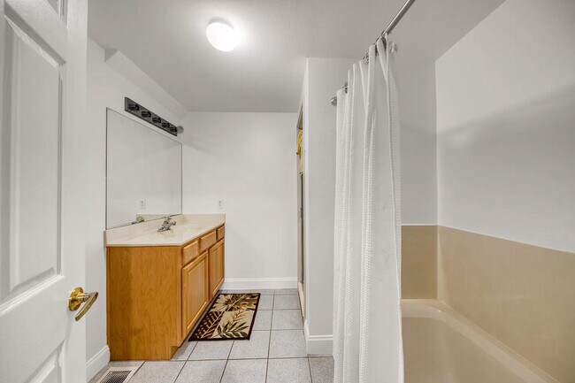 Building Photo - 4507 Furling Ln