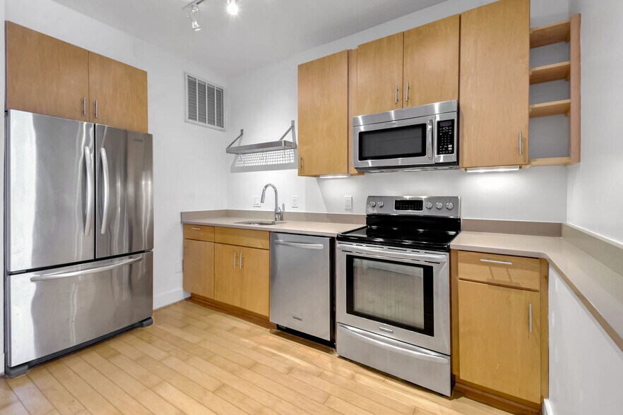 Building Photo - 1503 11th St NW