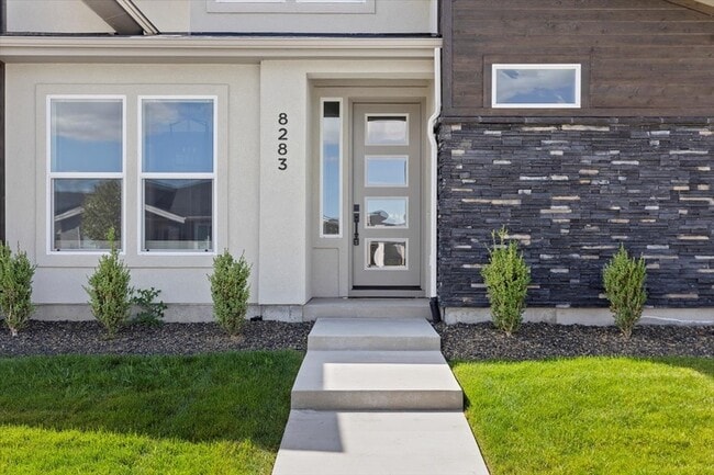Building Photo - 8283 W Shams Ln