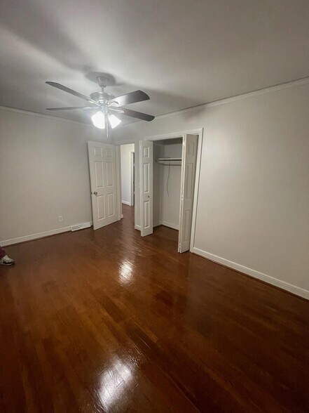 Building Photo - 3224 Bronx Rd