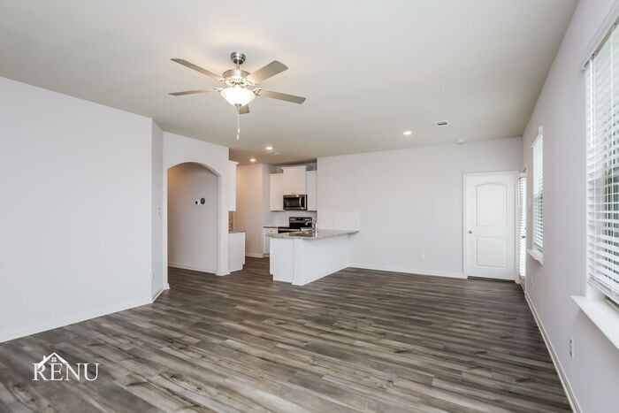 Building Photo - 316 Bearman Dr