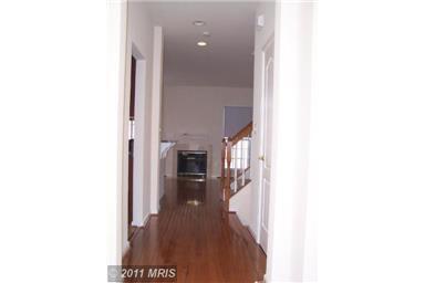 Building Photo - 4 Bedroom Townhome & Garage - Ashburn