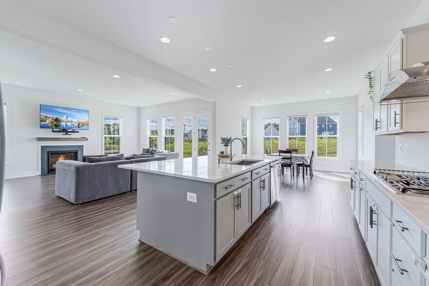 Building Photo - 23765 Fairfield Knl Ct