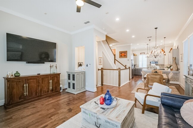 Building Photo - 809 Leavenworth Ave