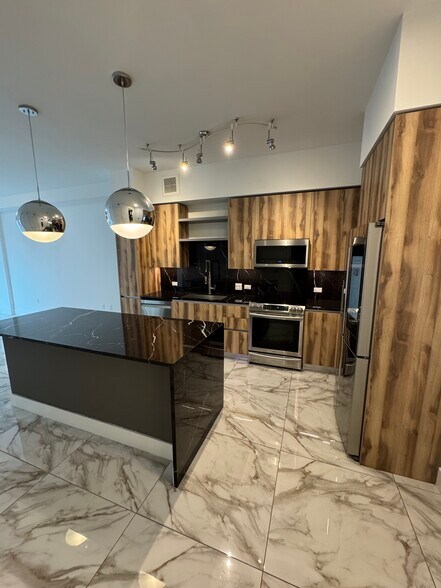 Building Photo - 47 NW 30th St