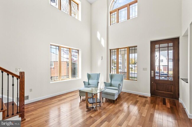 Building Photo - 10009 Sinnott Ct