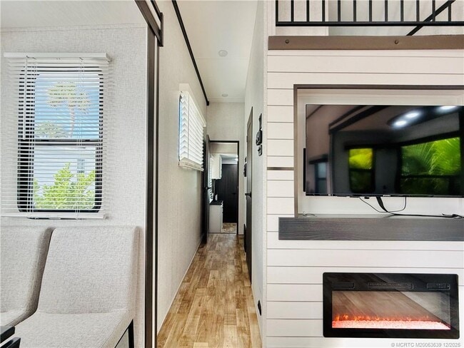 Building Photo - 10725 S Ocean Dr