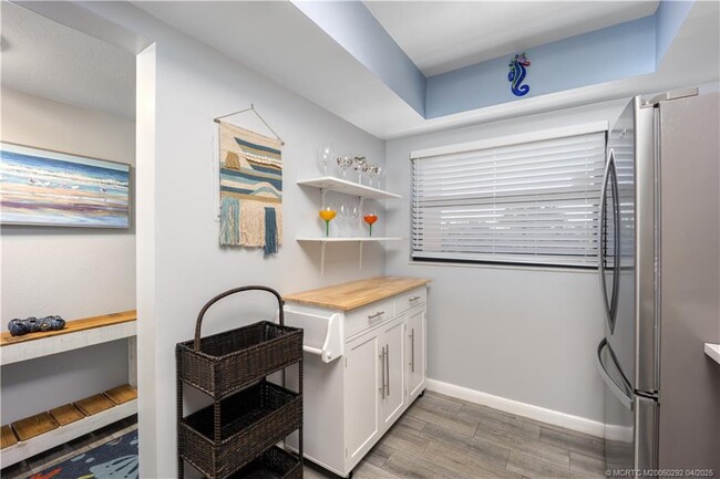 Building Photo - 10310 S Ocean Dr