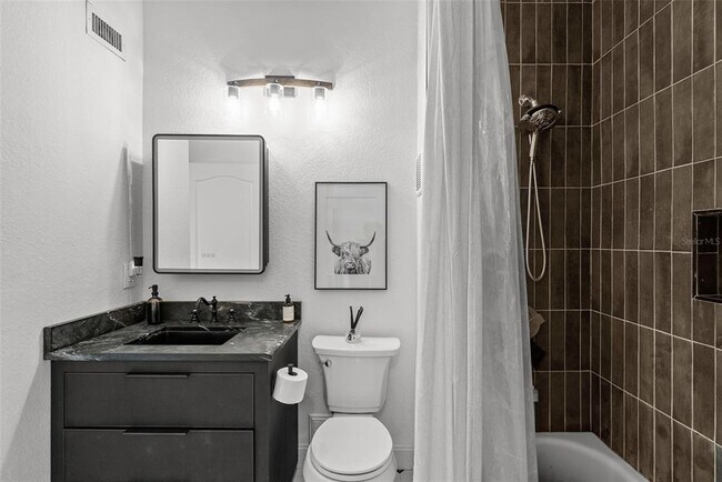 Building Photo - 727 Coral Reef Dr