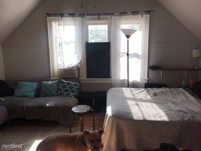 Building Photo - 2987 S Chase Ave