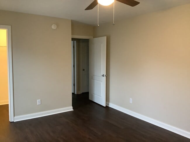 Building Photo - 681 Bridgebend Run