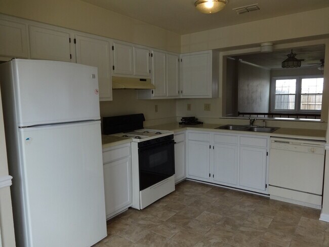 Building Photo - OCEAN LAKES