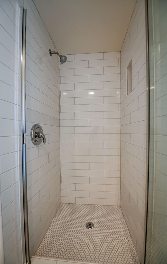 Building Photo - Updated, 3 bedroom 2.5 bath townhouse located in the Newport Riviera Community