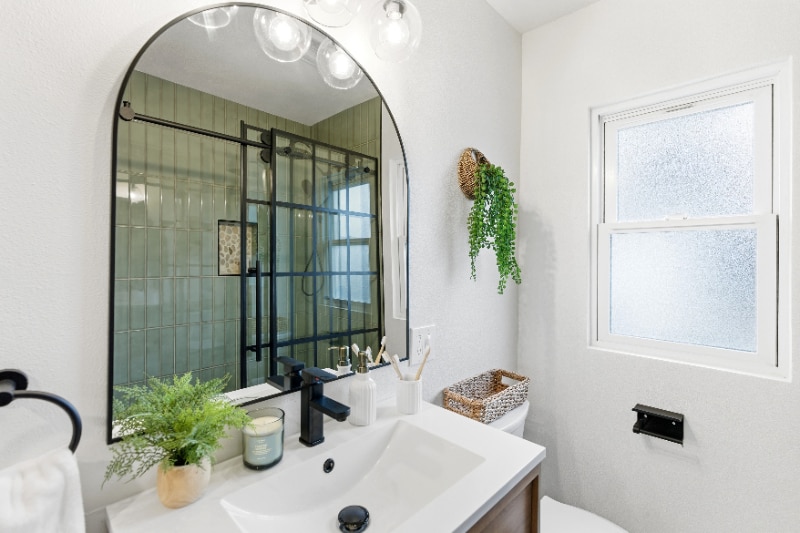 Building Photo - 2361 Bedford Rd