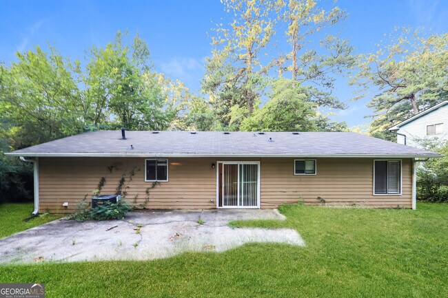 Building Photo - 661 Overlook Ct