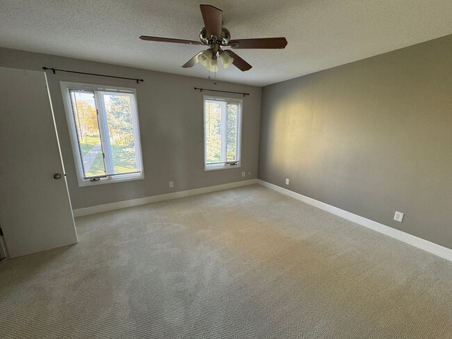 Building Photo - Beautiful Updated Home