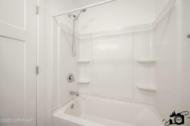 Building Photo - 1635 S Pollywog Pl