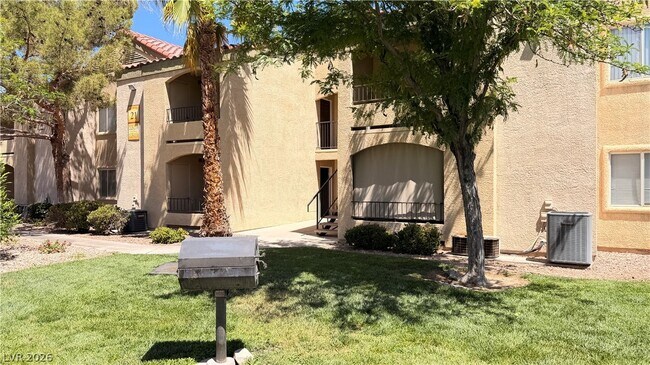 Building Photo - 7885 W Flamingo Rd