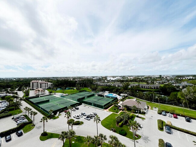Building Photo - 200 Ocean Trail Way