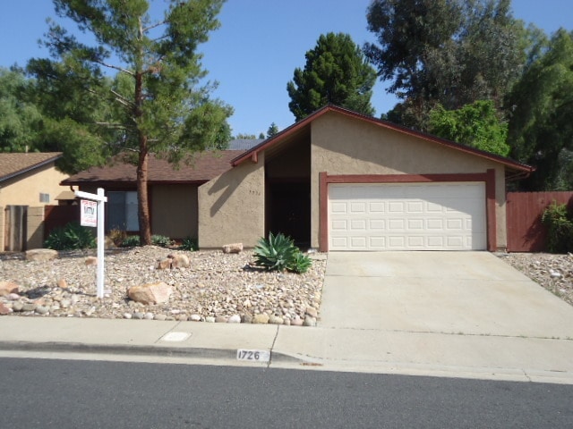 Primary Photo - 3 Bedroom 2 Bathroom Single Story Home in ...