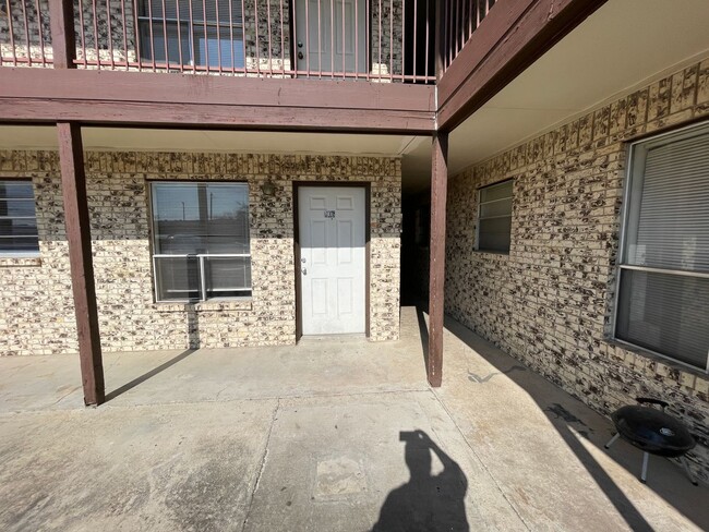 Building Photo - 3107 Atkinson Ave