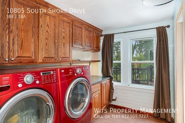 Building Photo - 10805 S Shore Dr