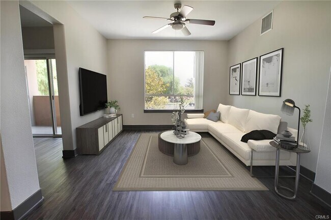 Building Photo - 24545 Town Center Dr