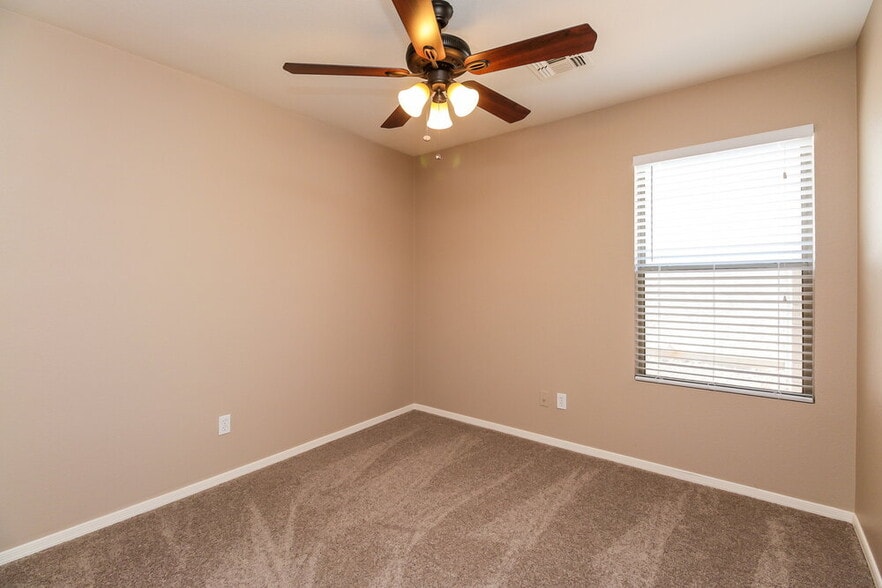 Building Photo - 3121 S Mandy