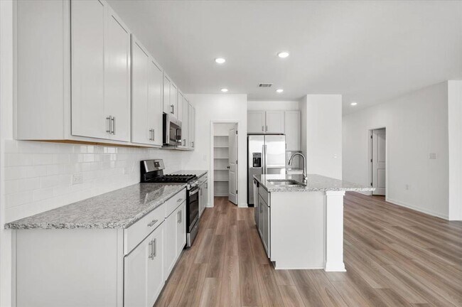 Building Photo - 1409 Alana Fls Ave