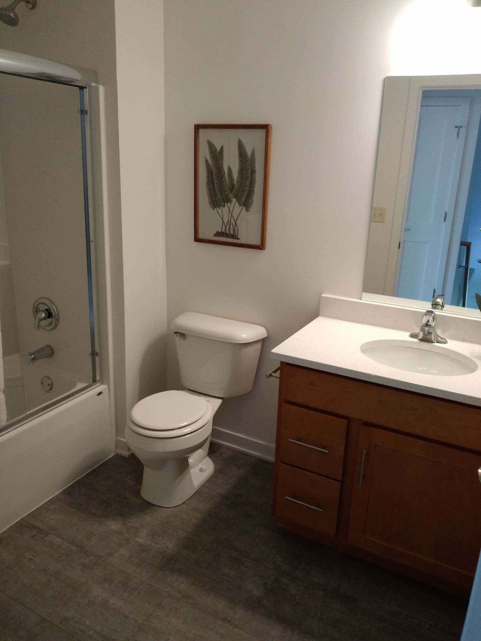 Building Photo - 2725 Pond Dr