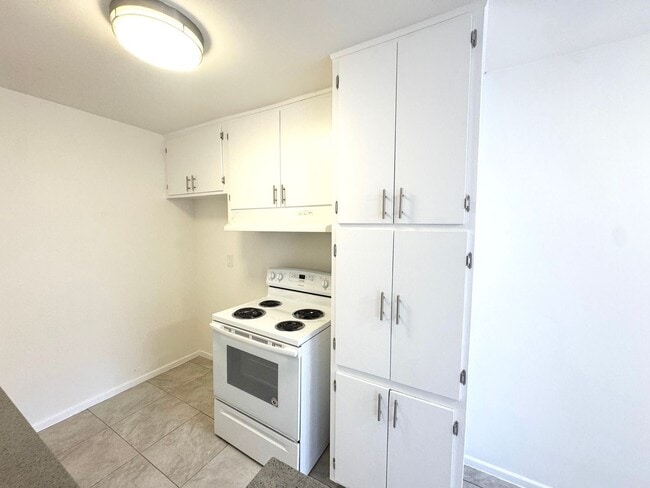Interior Photo - com358